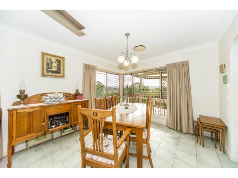 10 Crestridge Crescent, Oxenford QLD 4210