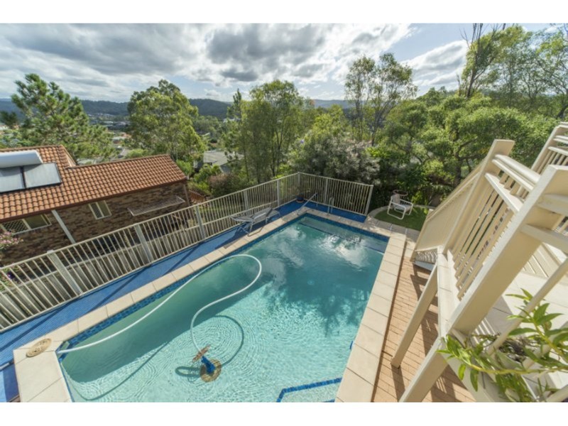 10 Crestridge Crescent, Oxenford QLD 4210