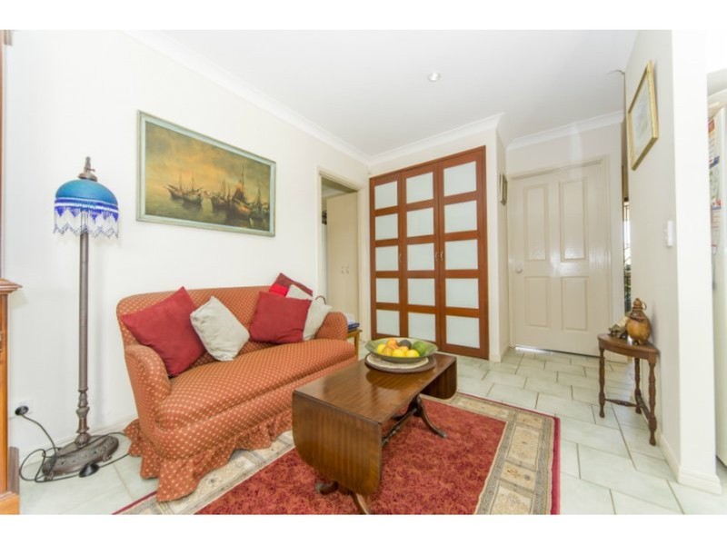 10 Crestridge Crescent, Oxenford QLD 4210