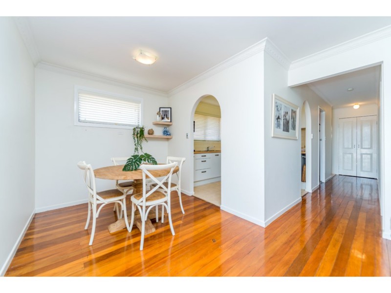 2/17 Mallard Avenue, Paradise Point QLD 4216