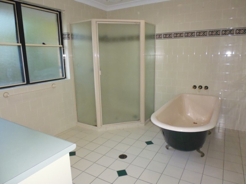 186 Mildura Drive, Helensvale QLD 4212