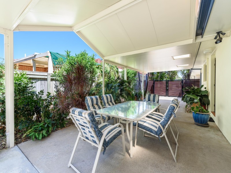 2/31 Bruce Avenue, Paradise Point QLD 4216