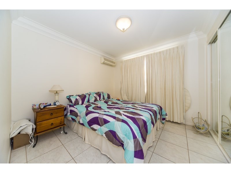 26 Oyster Cove Promenade, Helensvale QLD 4212