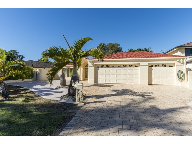 26 Oyster Cove Promenade, Helensvale QLD 4212