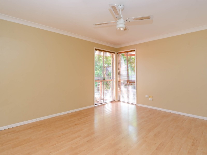 6 Arnold Palmer Drive, Arundel QLD 4214