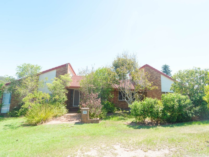 6 Arnold Palmer Drive, Arundel QLD 4214