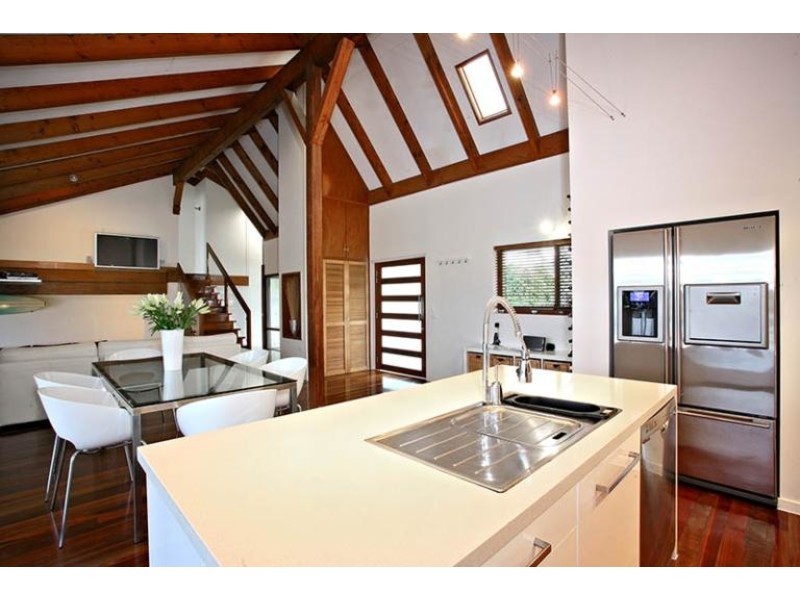 7 Samarai Avenue, Runaway Bay QLD 4216