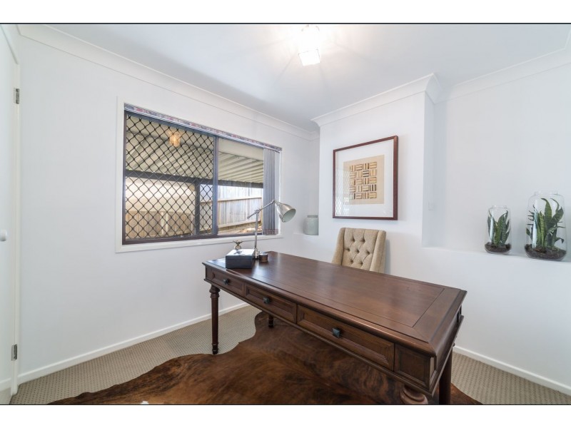 1 Bligh Court, Benowa QLD 4217