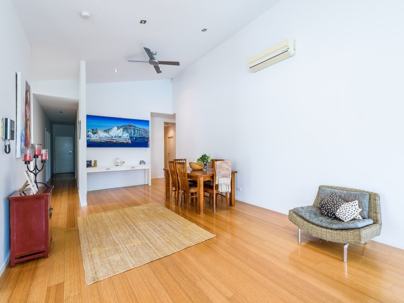 1 Trieste Court, Coombabah QLD 4216