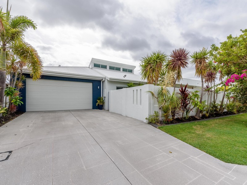 1 Trieste Court, Coombabah QLD 4216