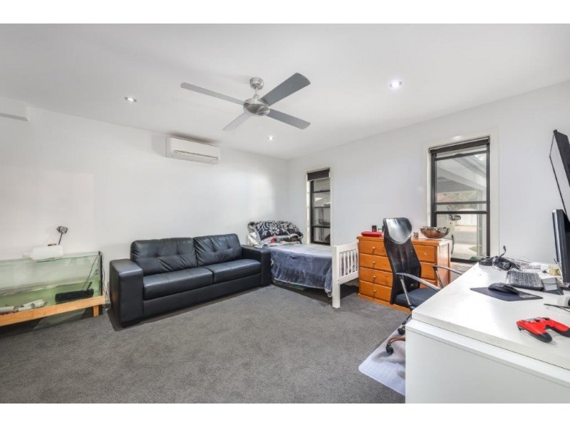 30 Lindsay Parade, Paradise Point QLD 4216
