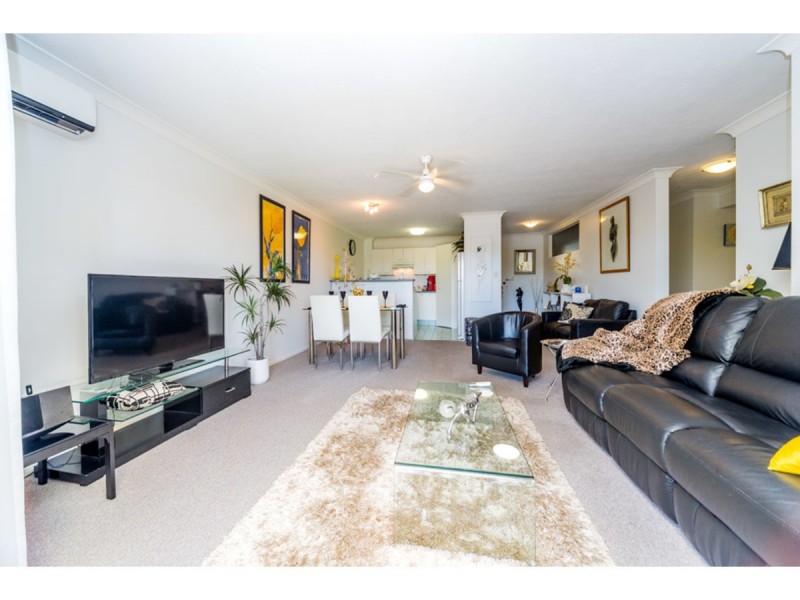 6/65 Bayview Street, Runaway Bay QLD 4216