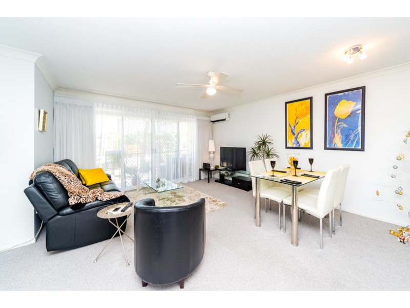 6/65 Bayview Street, Runaway Bay QLD 4216