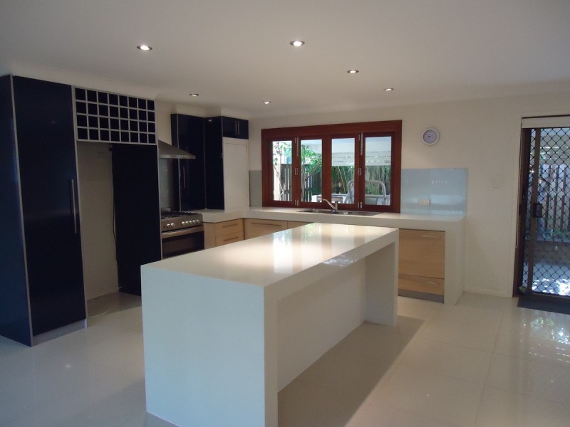 5 Augusta Court, Coombabah QLD 4216