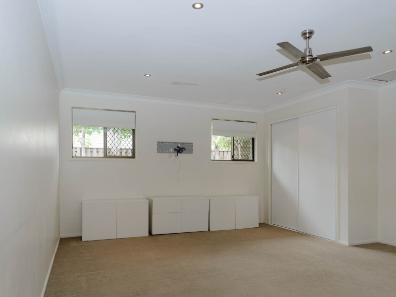 5 Augusta Court, Coombabah QLD 4216