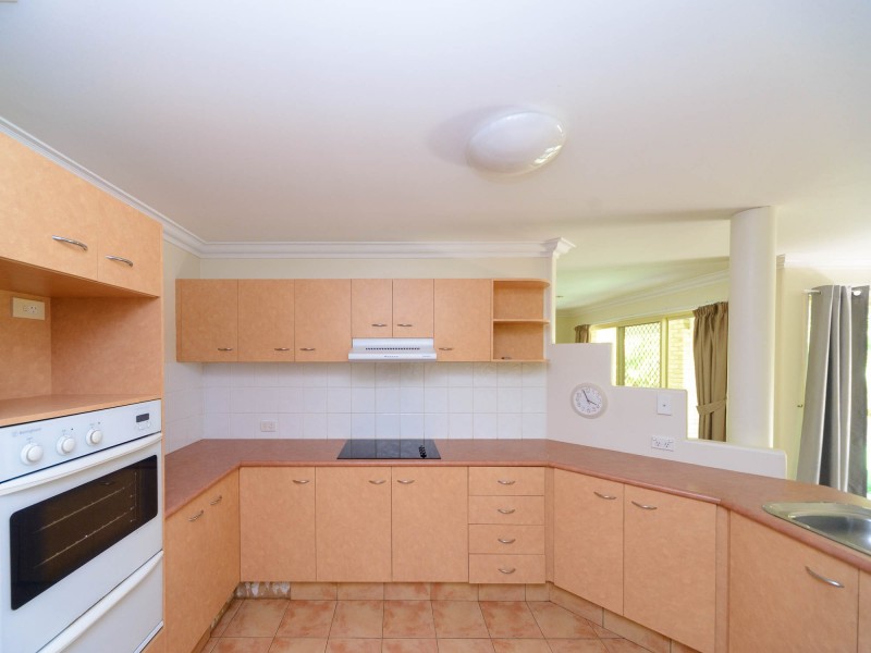 5 O’Brien Court, Arundel QLD 4214