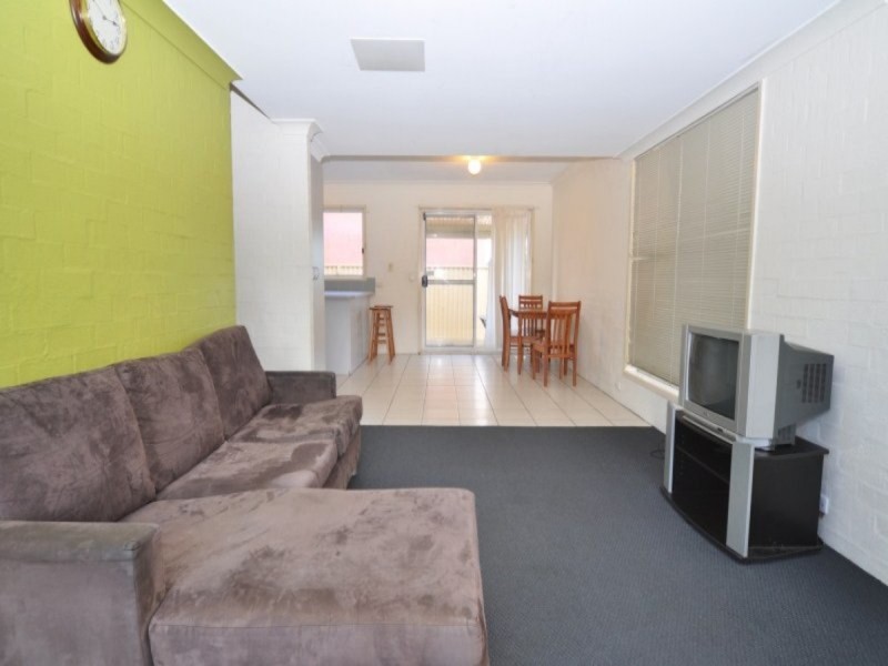 25/13 Brown Street, Labrador QLD 4215