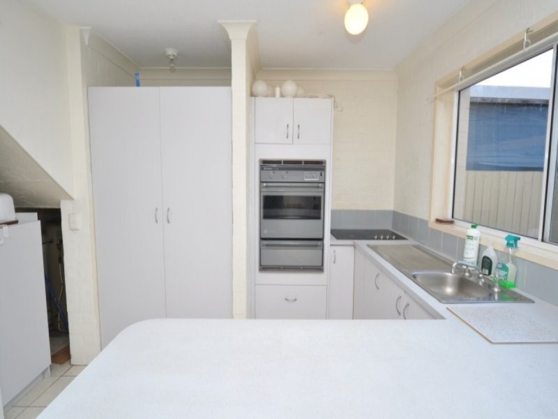 25/13 Brown Street, Labrador QLD 4215