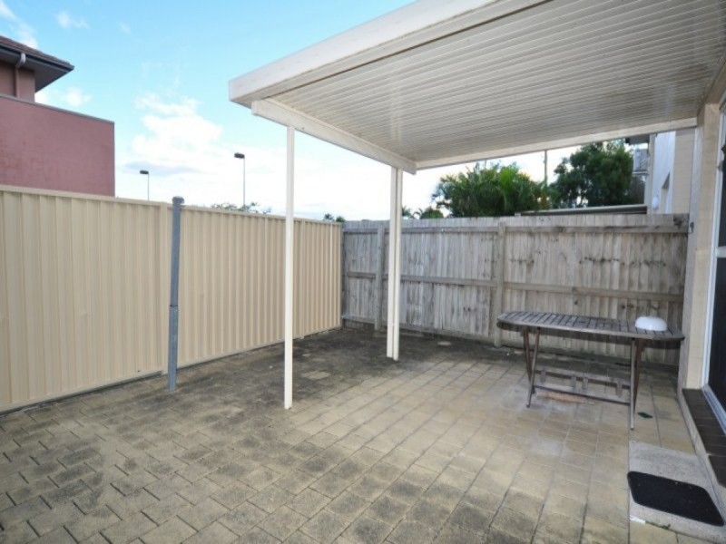 25/13 Brown Street, Labrador QLD 4215