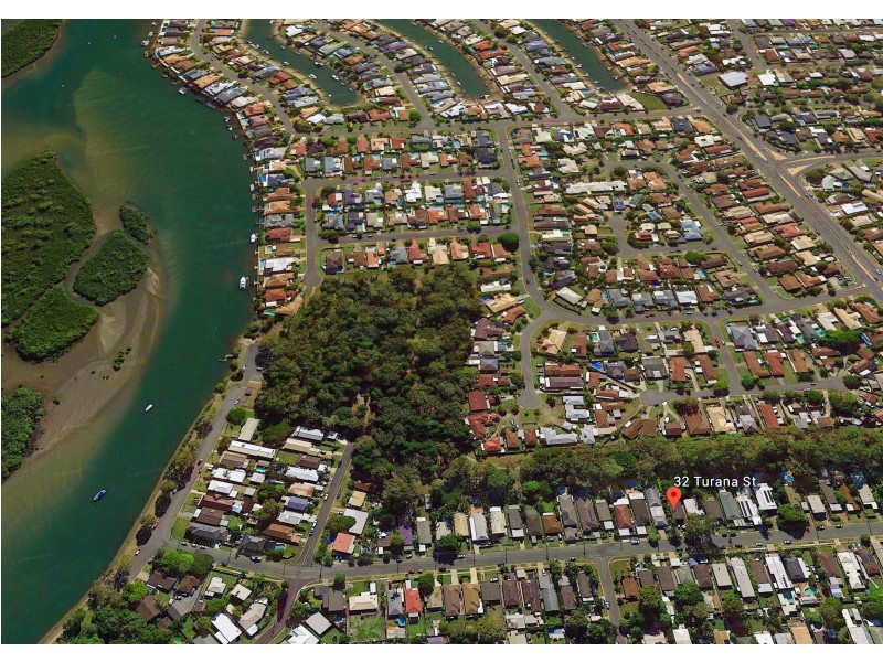 32 Turana Street, Coombabah QLD 4216