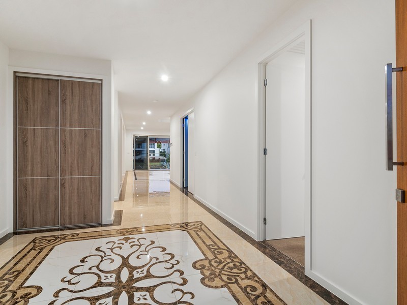 63 Southaven Drive, Helensvale QLD 4212