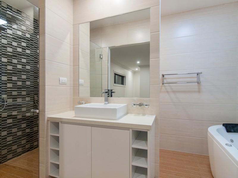 63 Southaven Drive, Helensvale QLD 4212