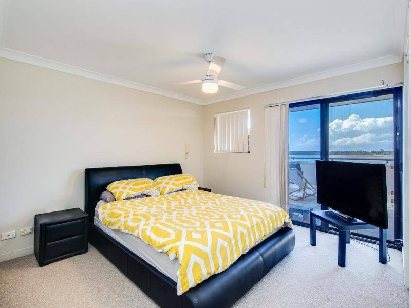 328/392 Marine Parade, Labrador QLD 4215