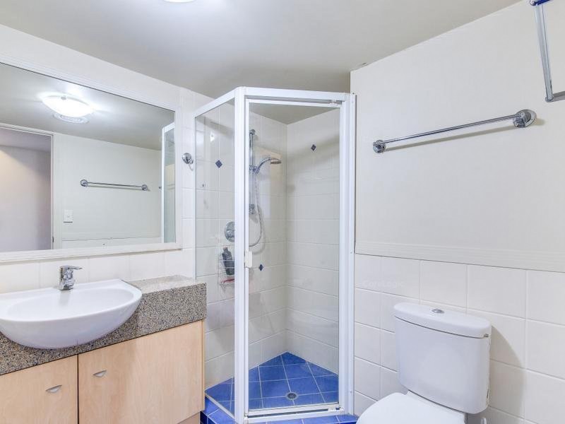 328/392 Marine Parade, Labrador QLD 4215