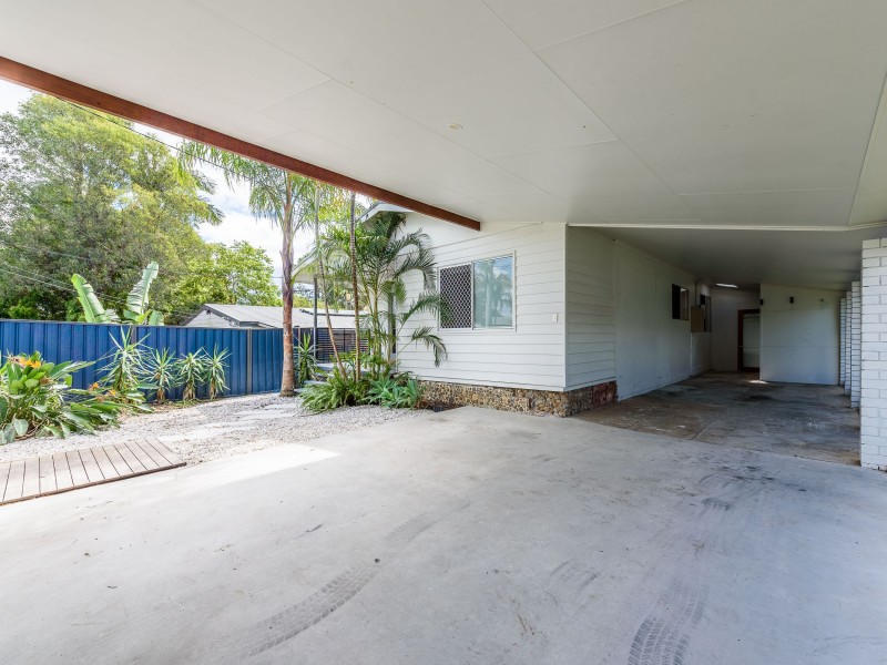67 Kindra Avenue, Southport QLD 4215