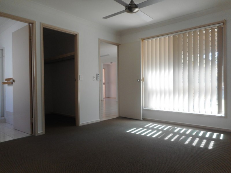 4 Zoeller Drive, Parkwood QLD 4214