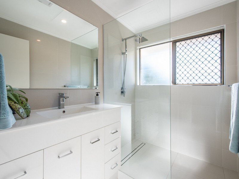 10 Lergessner Street, Biggera Waters QLD 4216