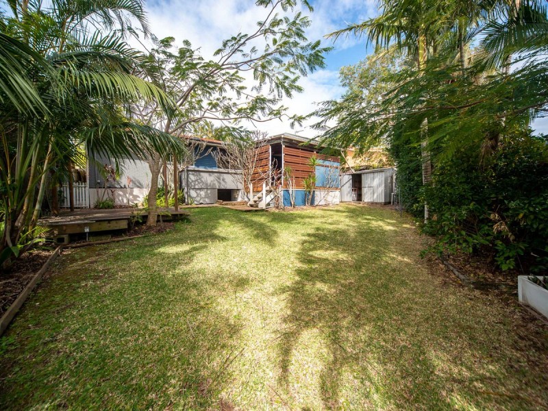 24 Fox Avenue, Southport QLD 4215