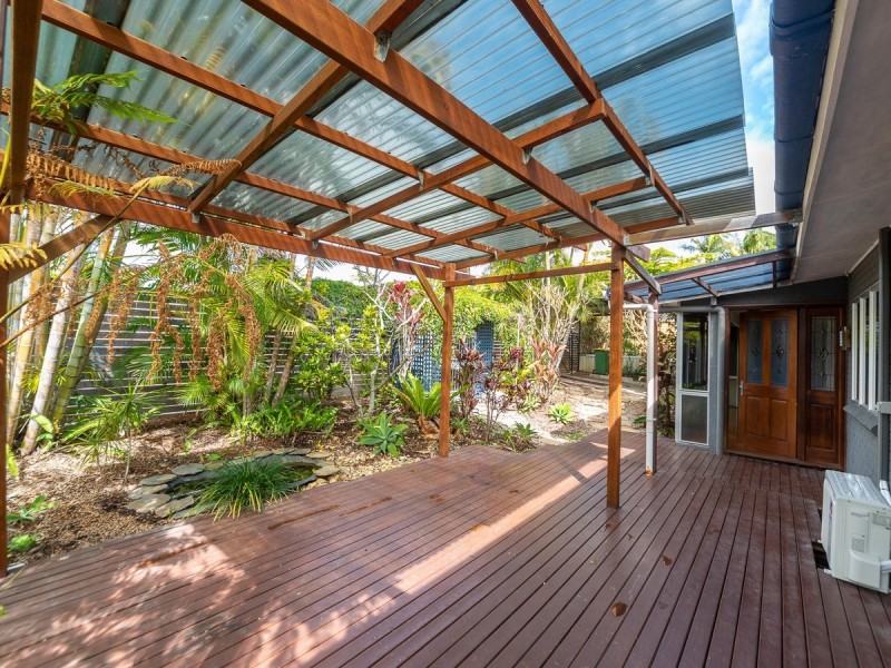 24 Fox Avenue, Southport QLD 4215