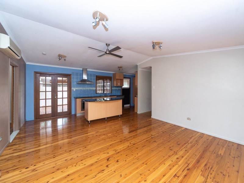 24 Fox Avenue, Southport QLD 4215