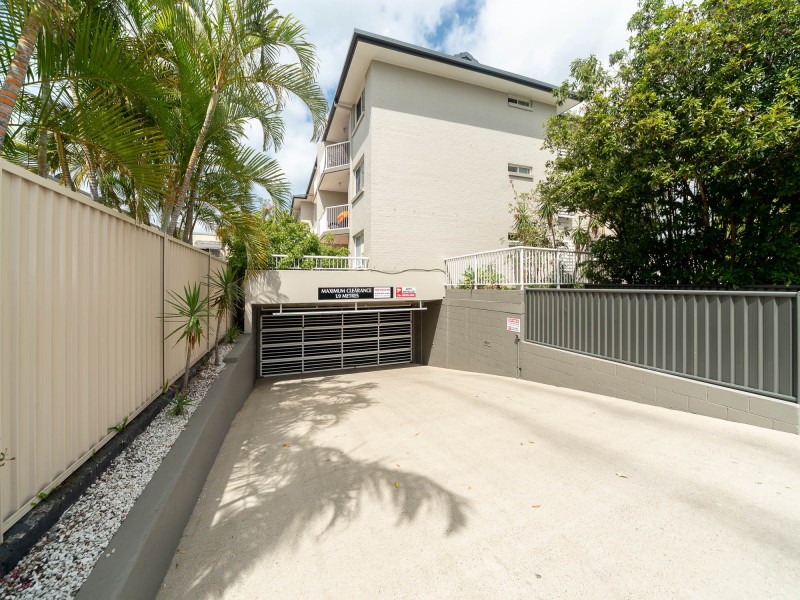 3/75 Bayview Street, Runaway Bay QLD 4216