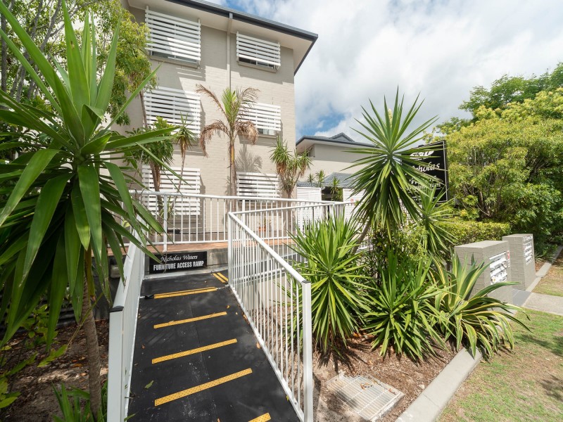 3/75 Bayview Street, Runaway Bay QLD 4216
