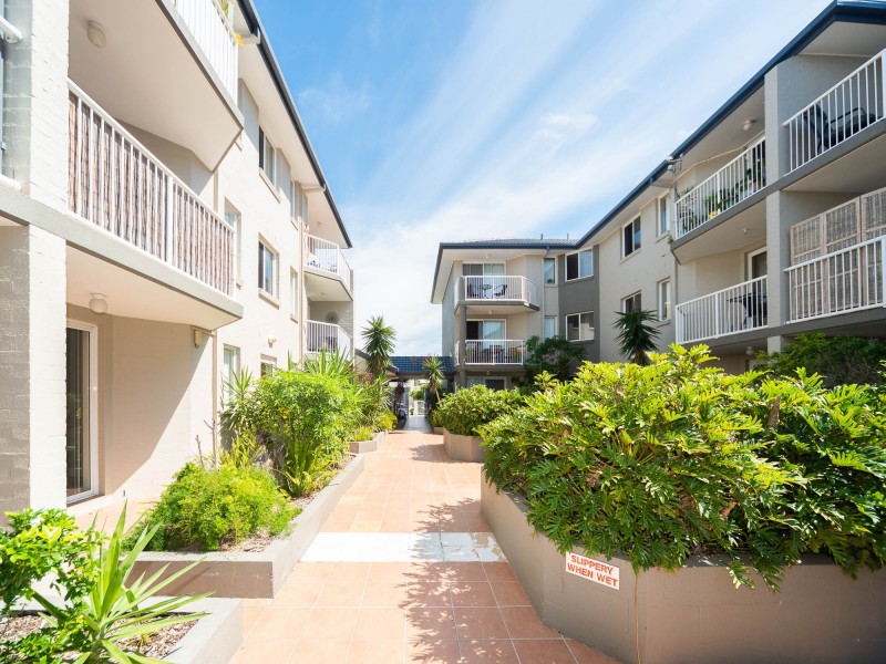 3/75 Bayview Street, Runaway Bay QLD 4216