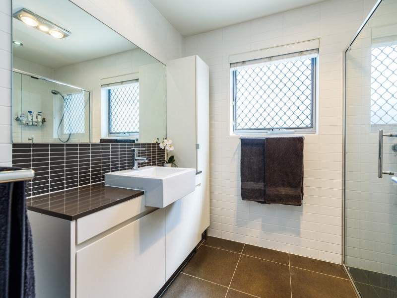 4 Osmium Lane, Hope Island QLD 4212