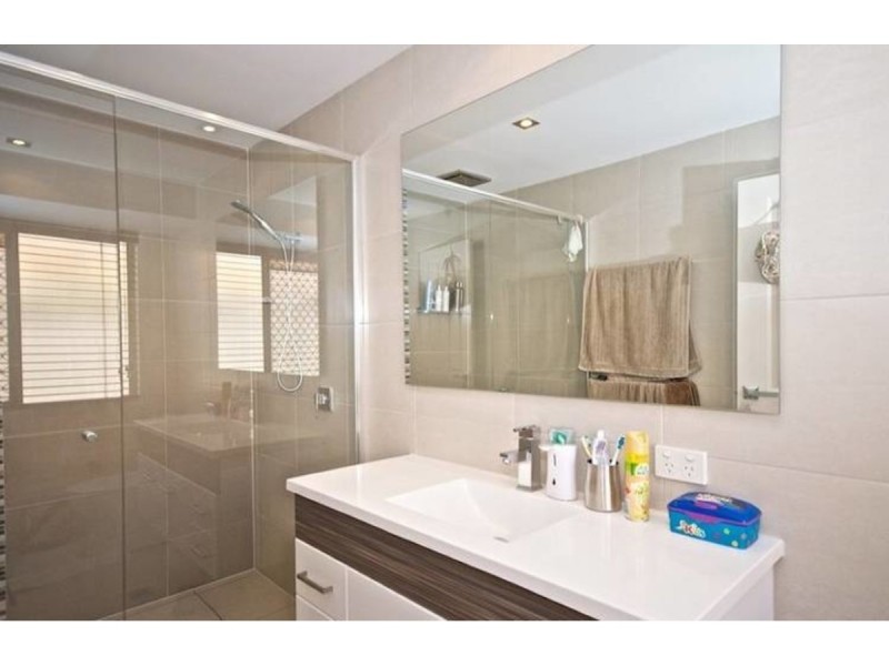 43 Inverness Way, Parkwood QLD 4214