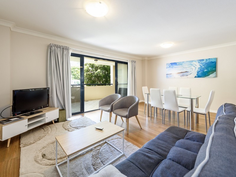 118/392 Marine Parade, Labrador QLD 4215