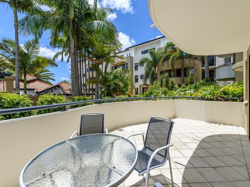 118/392 Marine Parade, Labrador QLD 4215