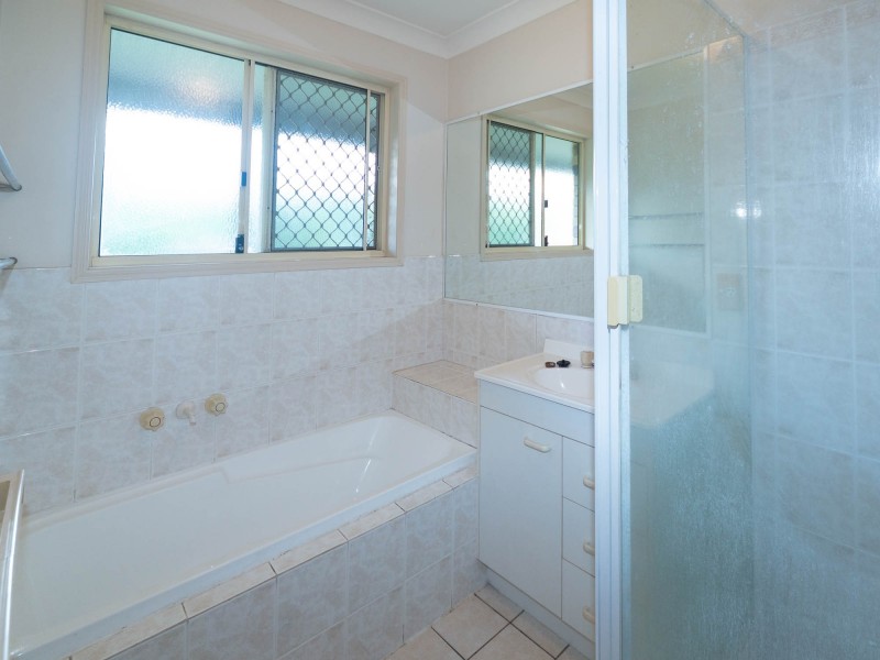 3 James Cagney Close, Parkwood QLD 4214