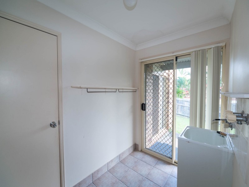 3 James Cagney Close, Parkwood QLD 4214
