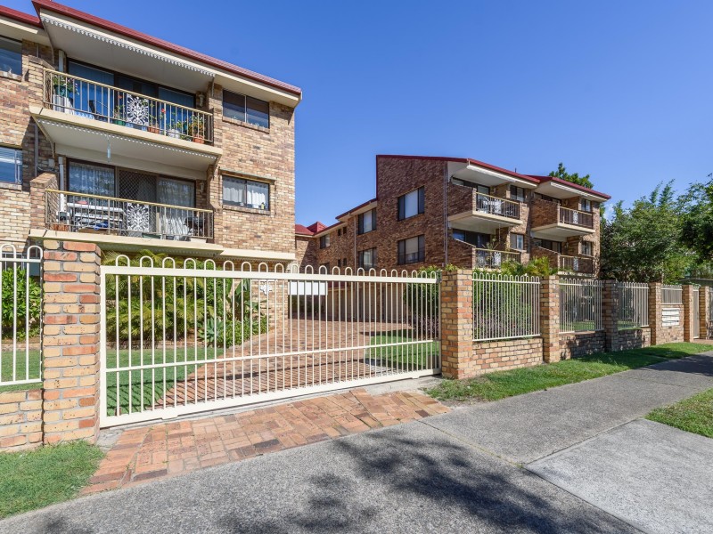 7/6 Broad Street, Labrador QLD 4215