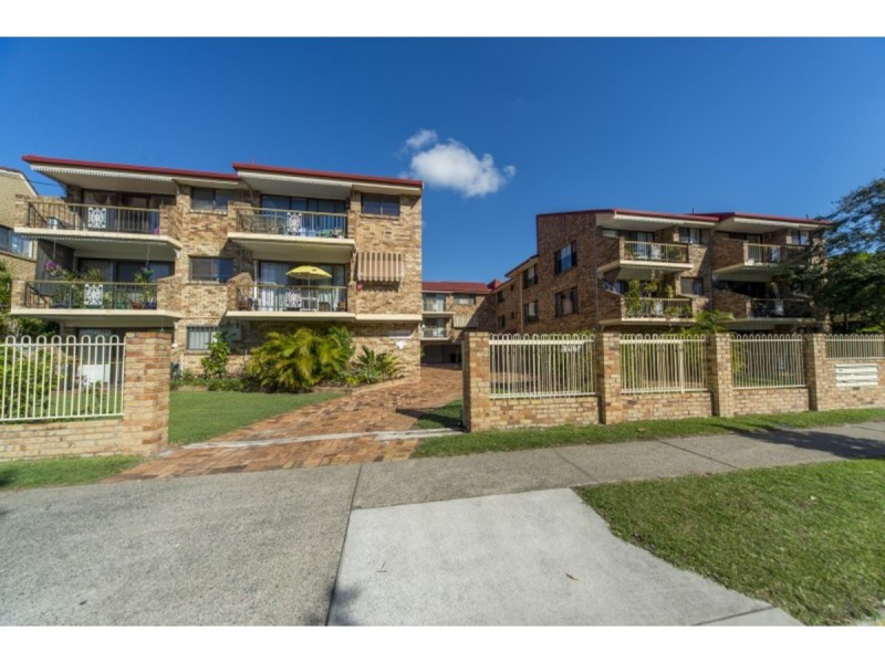 7/6 Broad Street, Labrador QLD 4215