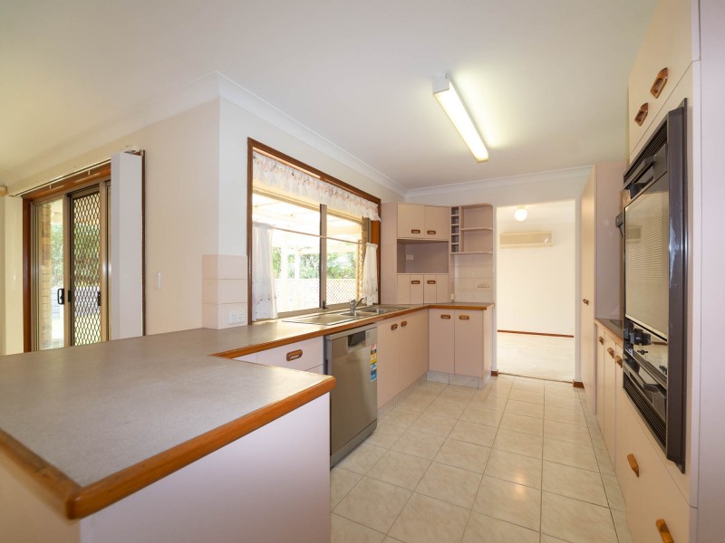 20 Allied Drive, Arundel QLD 4214