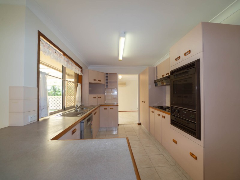 20 Allied Drive, Arundel QLD 4214