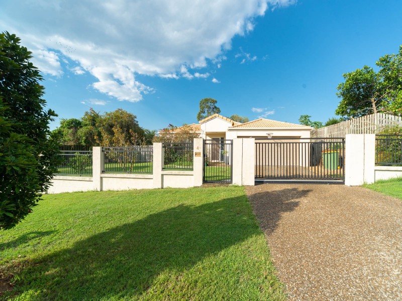 4 Daintree Drive, Parkwood QLD 4214