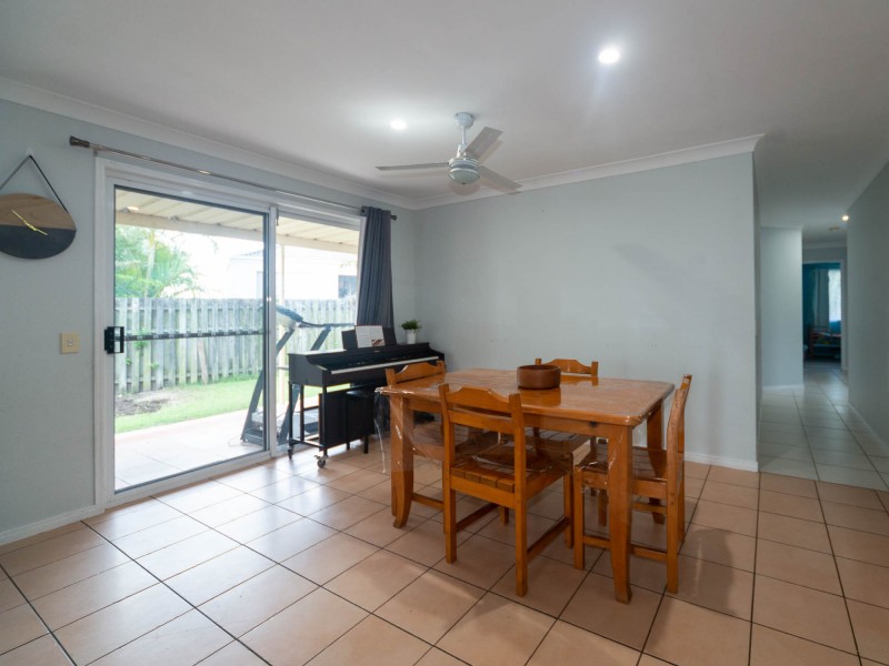 4 Daintree Drive, Parkwood QLD 4214