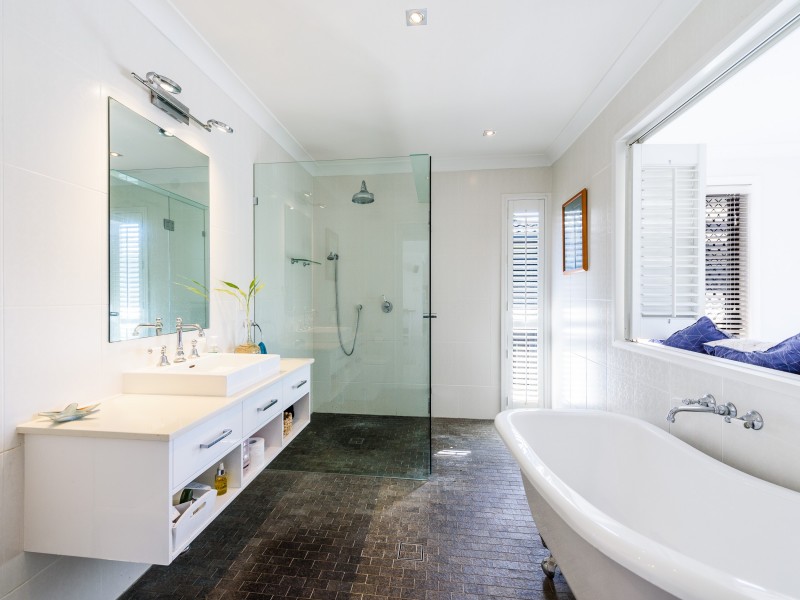 446 Oxley Drive, Runaway Bay QLD 4216